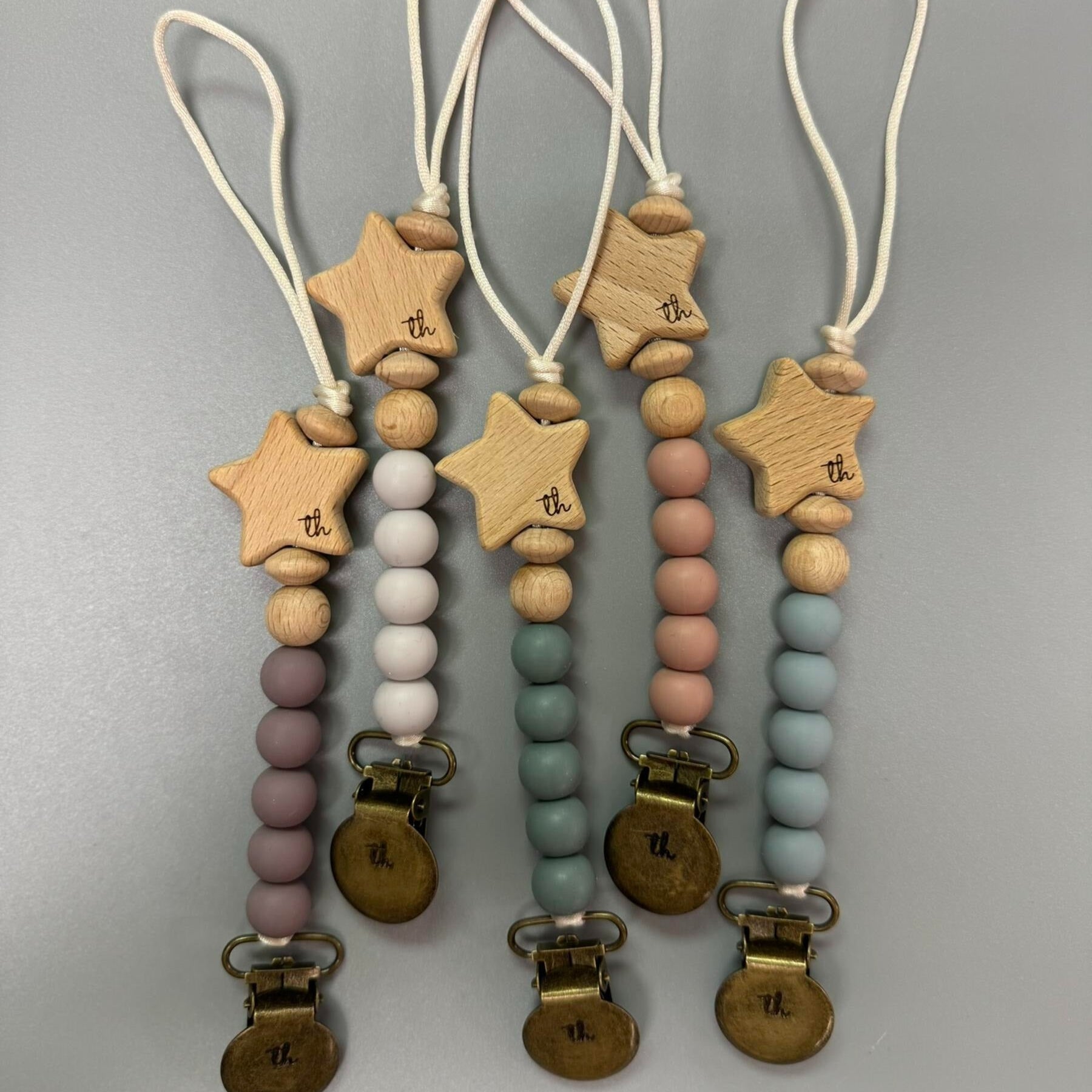 Kinley Pacifier Clip