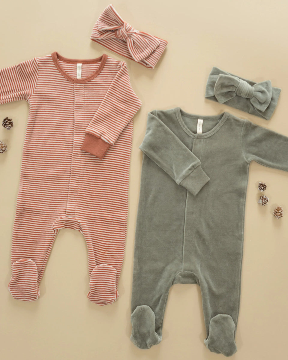 Hidden Snap Footie in Holly Berry and Forest - Quincy Mae Baby & Toddler Clothing sold by Rosebud & Jo