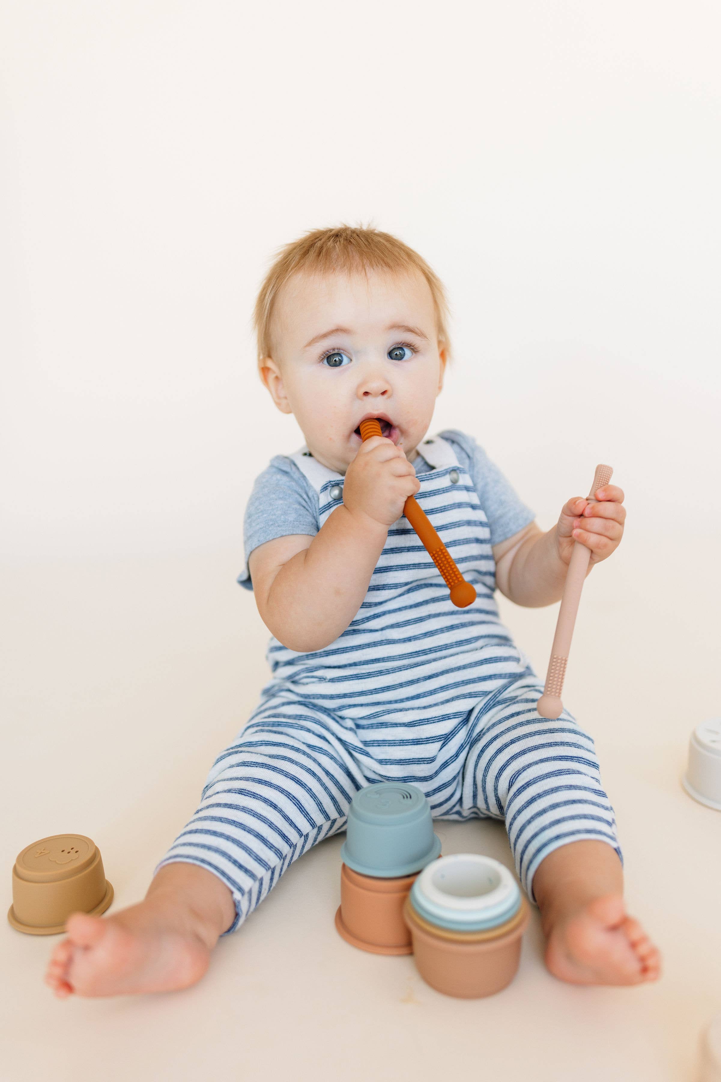 Magic Teething Wand: Grey