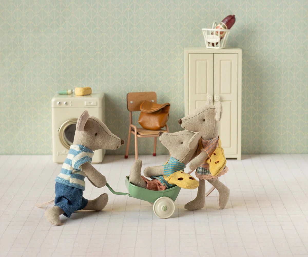 Little sister mouse with bag - Maileg Toys sold by Rosebud & Jo