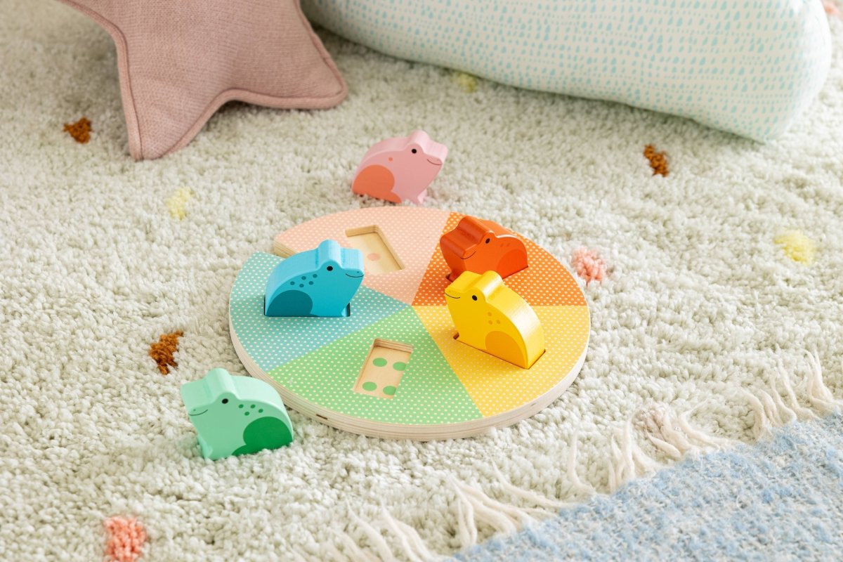 Nursery Counting Puzzle: Five Little Speckled Frogs - Chronicle Books Toys sold by Rosebud & Jo