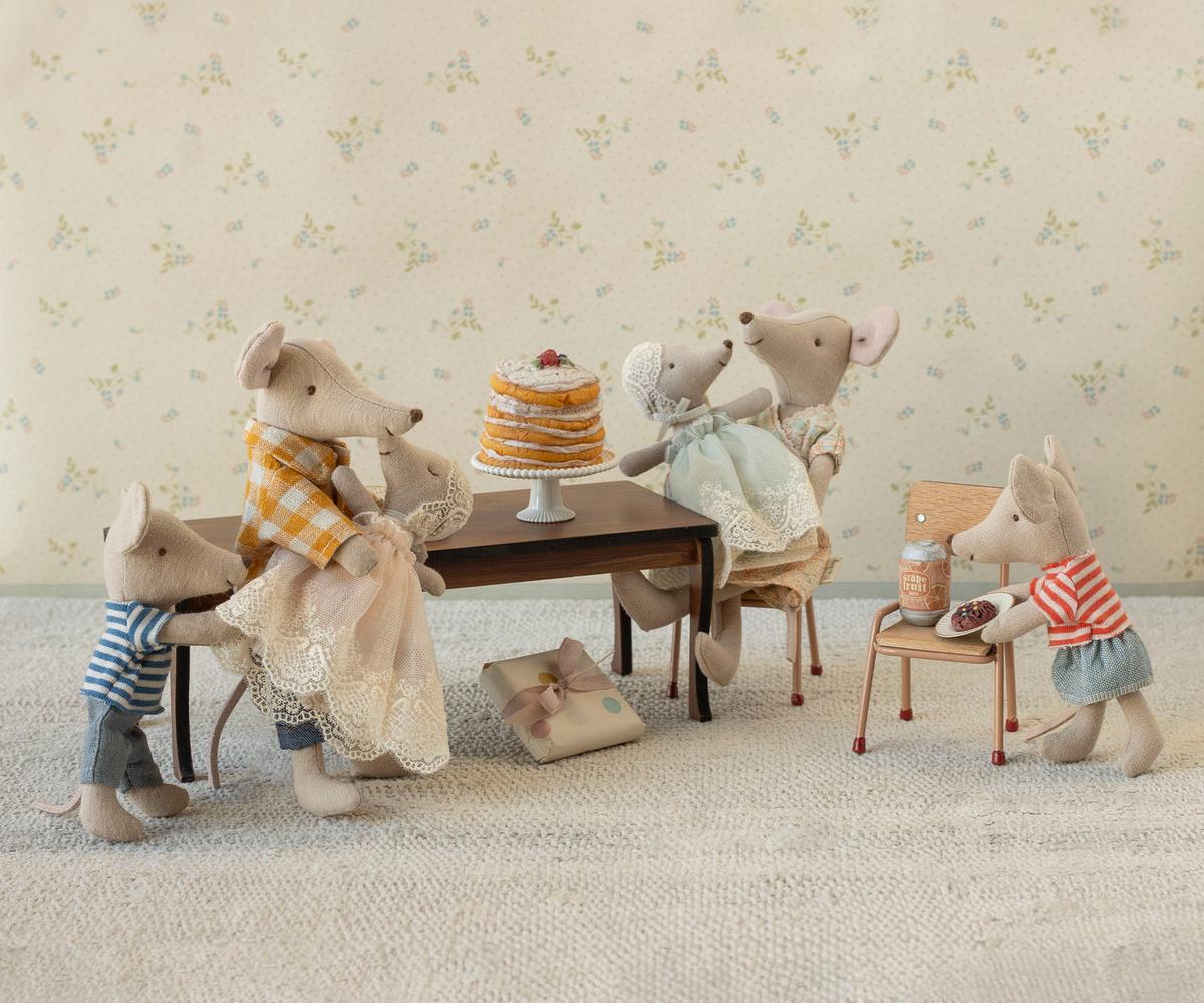 Party cake and cake stand, Mouse - Maileg Toys sold by Rosebud & Jo